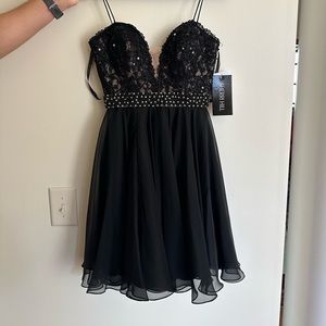 Sherri Hill Never Worn Black Homecoming Size 2 Dress Fits XS-S